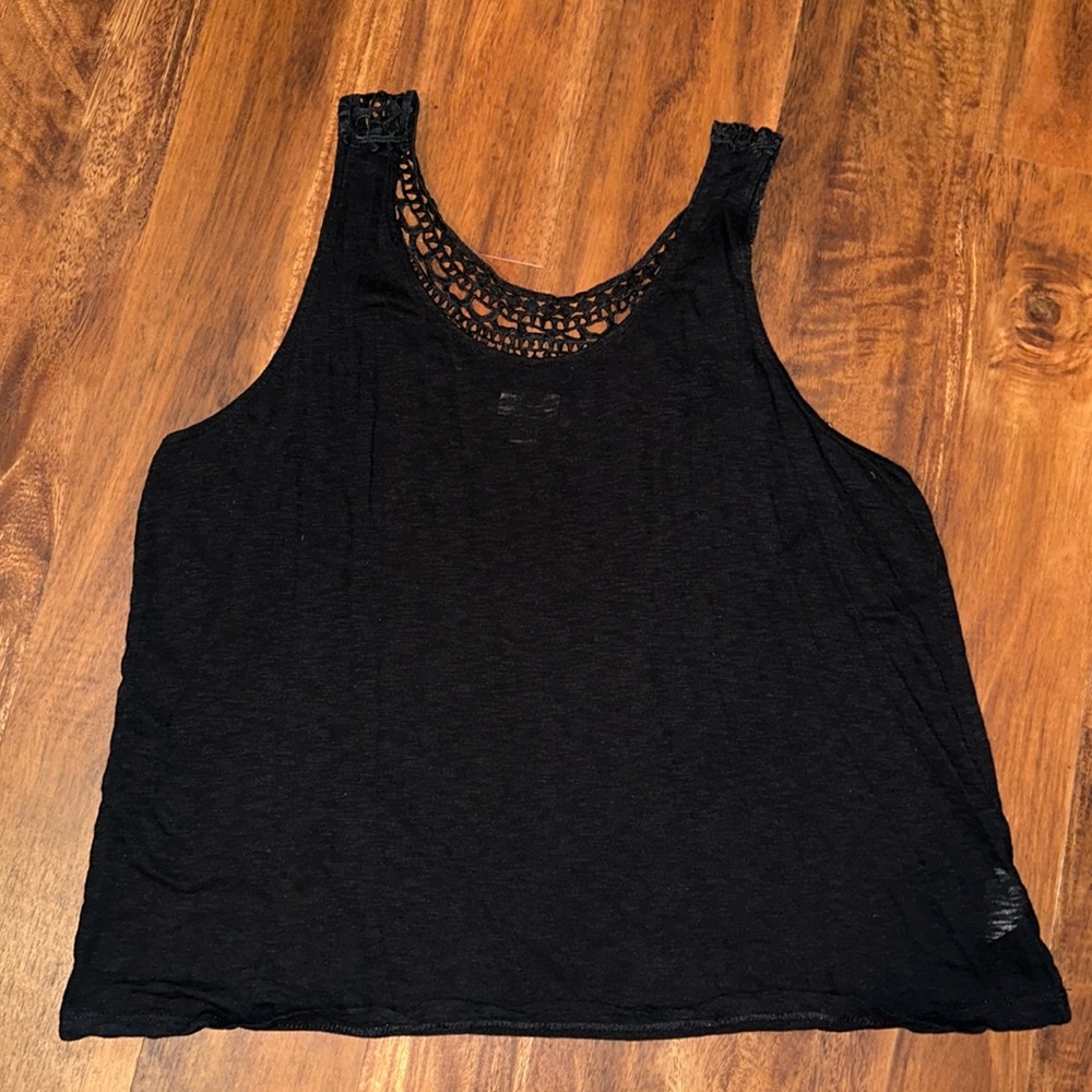 Lace back tank top